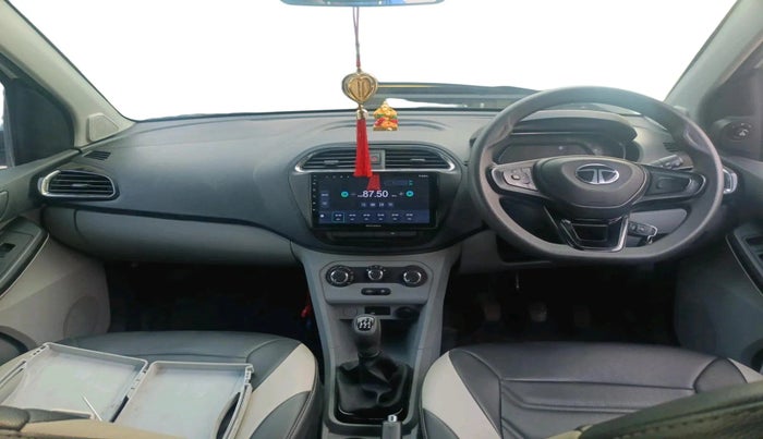 2024 Tata Tiago XT CNG, CNG, Manual, 17,648 km, interior