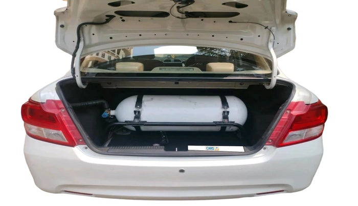 2022 Maruti Dzire ZXI CNG, CNG, Manual, 1,07,527 km, exterior