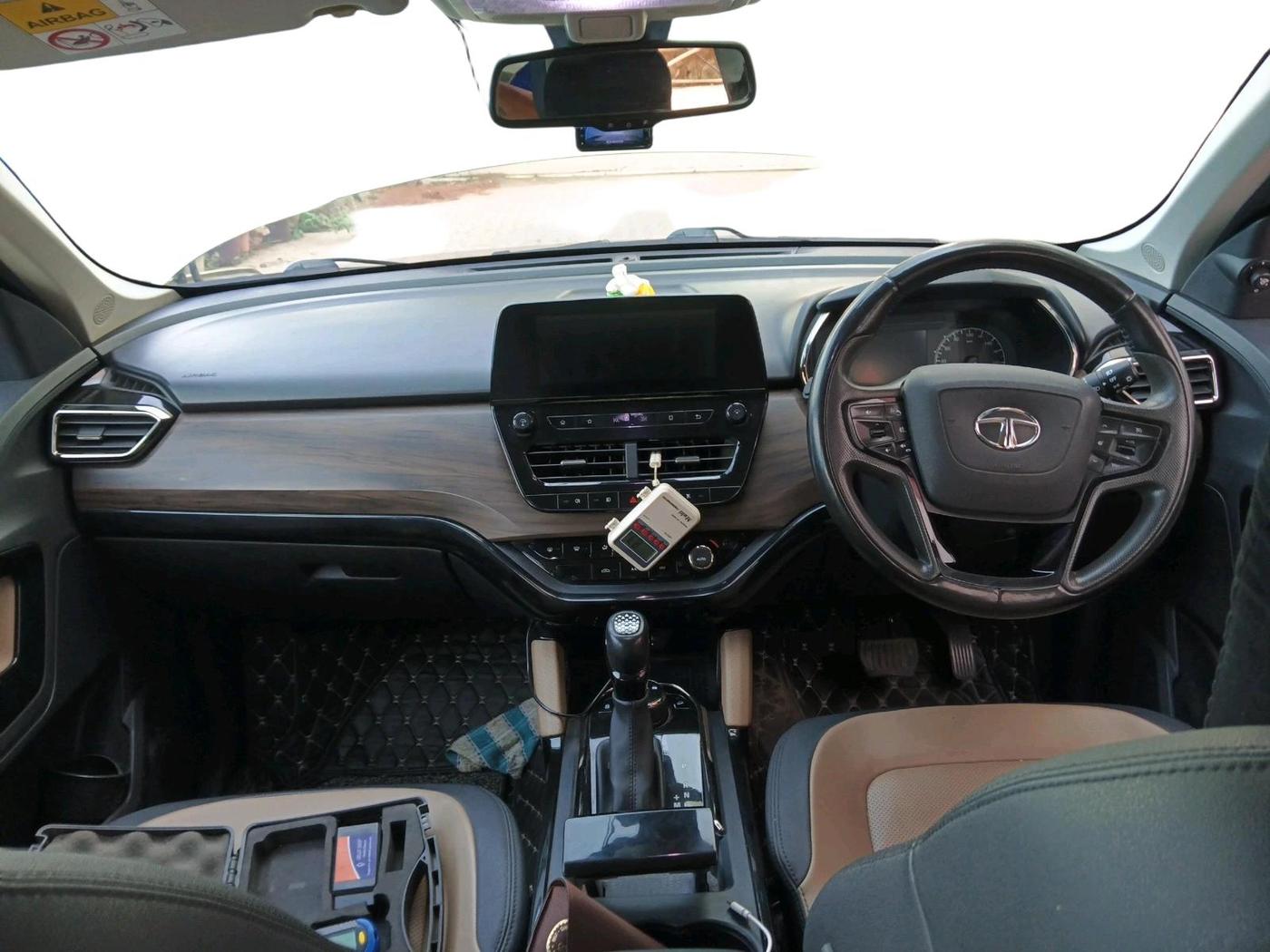 2022 Tata Harrier XZA PLUS 2.0L KAZIRANGA, Diesel, Automatic, 80,608 km, interior
