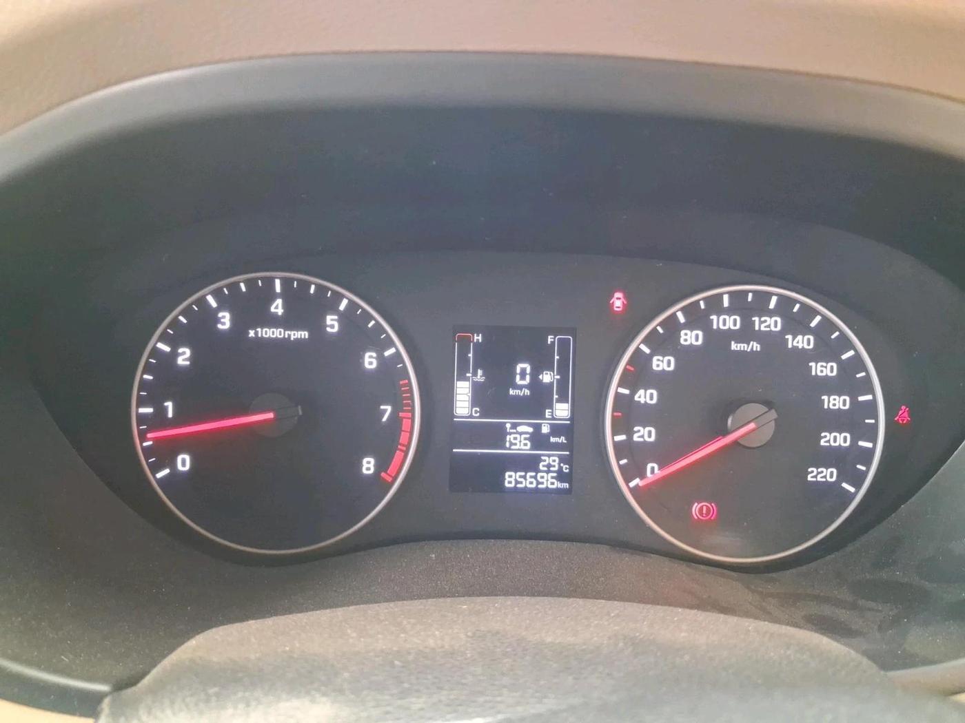 2019 Hyundai Elite i20 SPORTZ PLUS 1.2, Petrol, Manual, 85,696 km, interior
