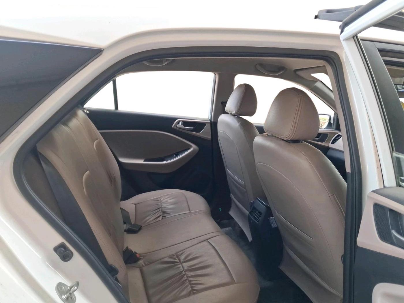 2019 Hyundai Elite i20 SPORTZ PLUS 1.2, Petrol, Manual, 85,696 km, interior
