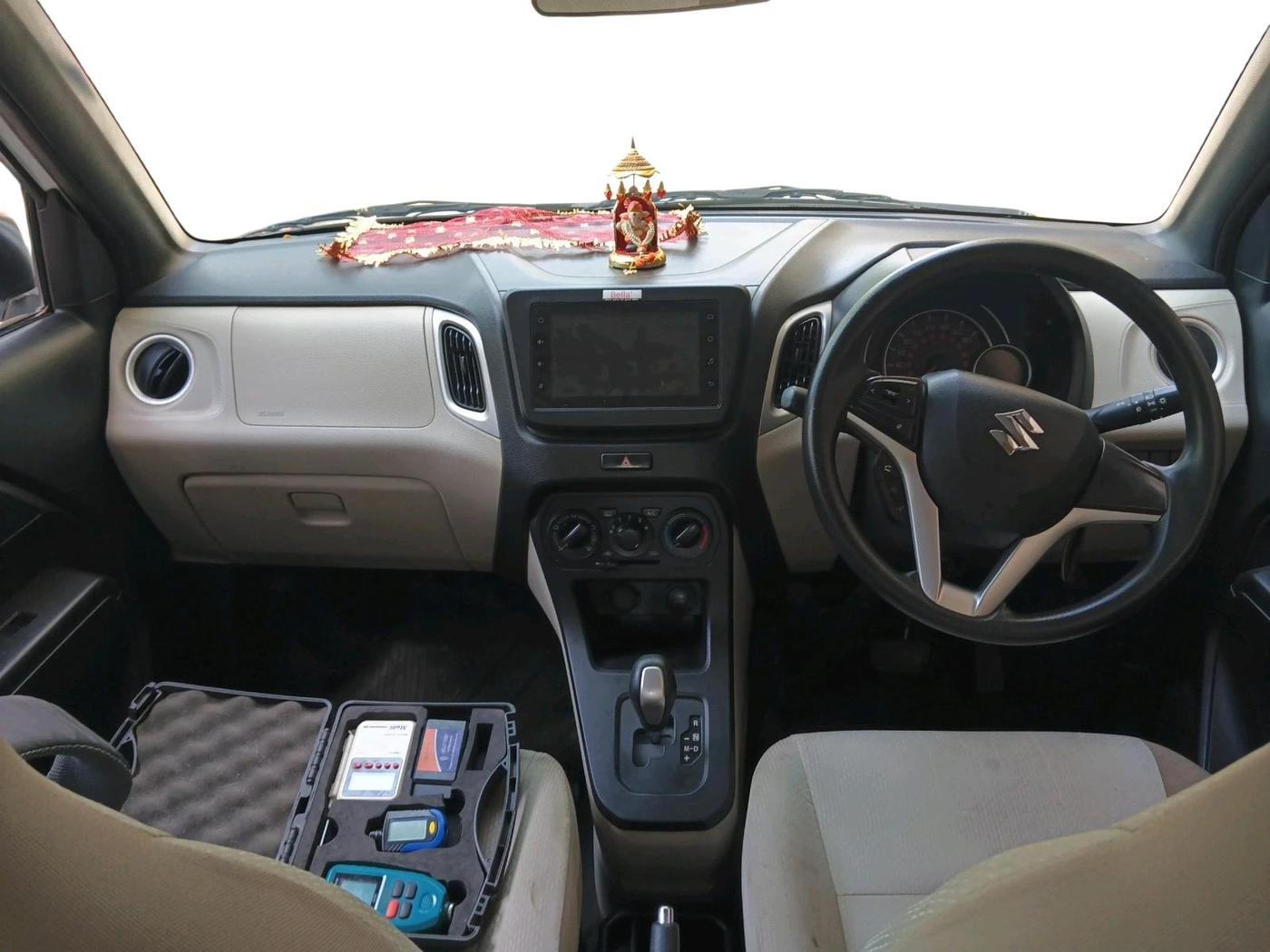 2019 Maruti New Wagon-R ZXI 1.2 AMT, Petrol, Automatic, 71,795 km, interior
