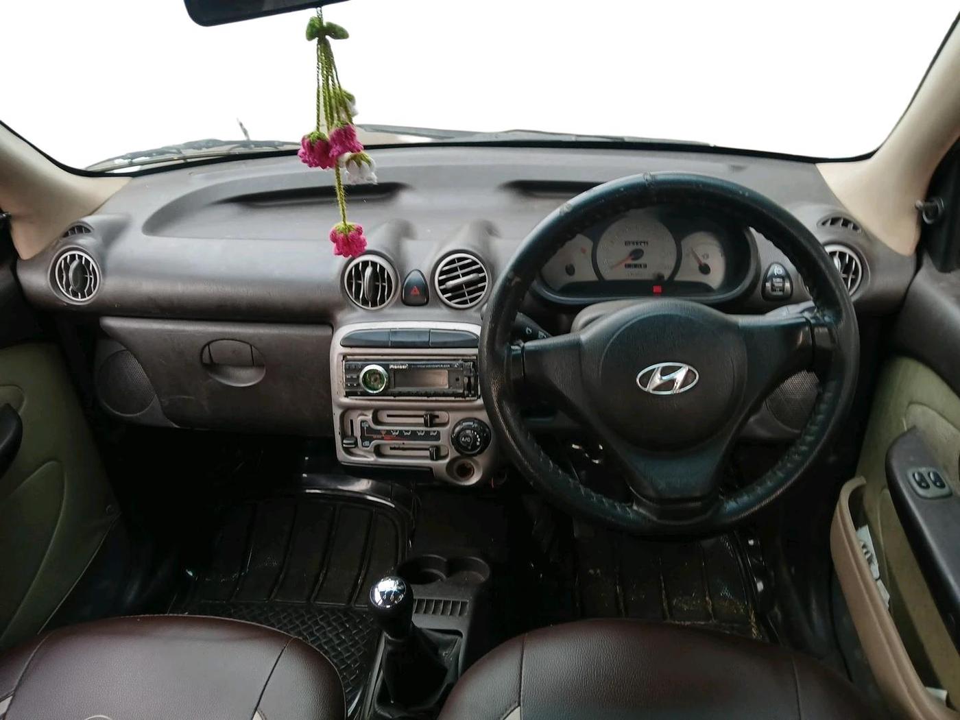 2011 Hyundai Santro Xing GL, Petrol, Manual, 94,426 km, interior