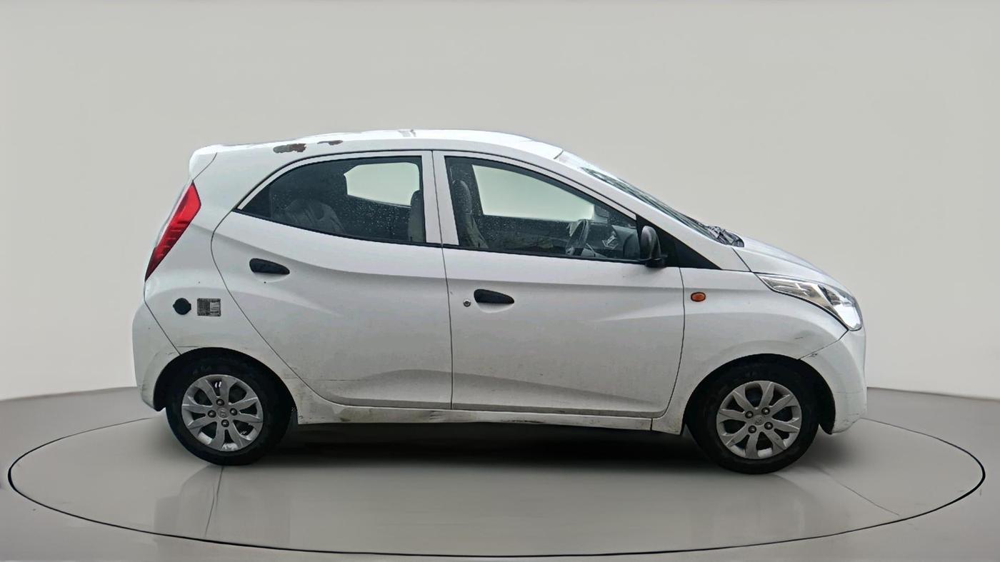 2016 Hyundai Eon MAGNA + LPG, Petrol, Manual, 94,457 km, exterior