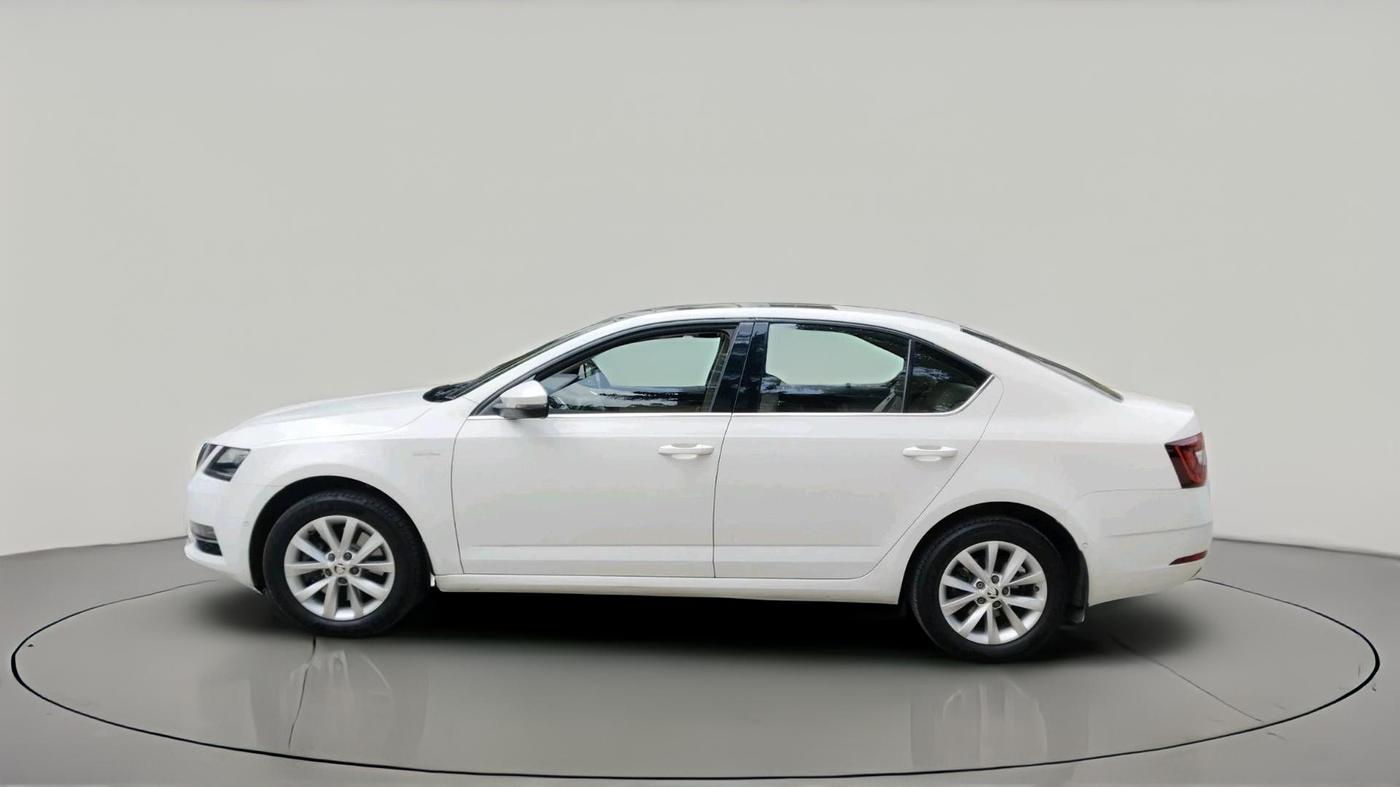 2017 Skoda Octavia L&K 1.8 TSI AT, Petrol, Automatic, 31,461 km, exterior