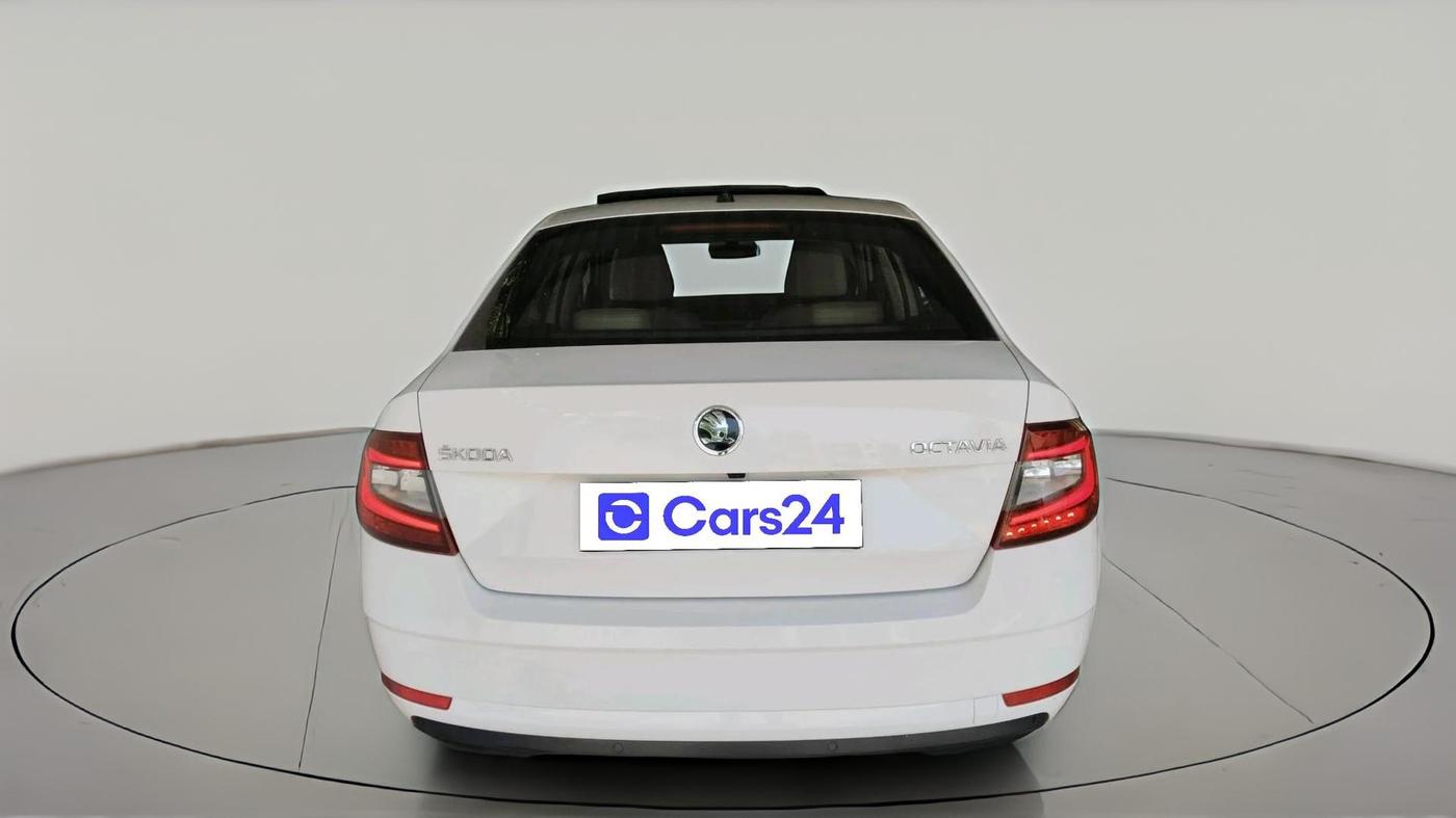 2017 Skoda Octavia L&K 1.8 TSI AT, Petrol, Automatic, 31,461 km, exterior