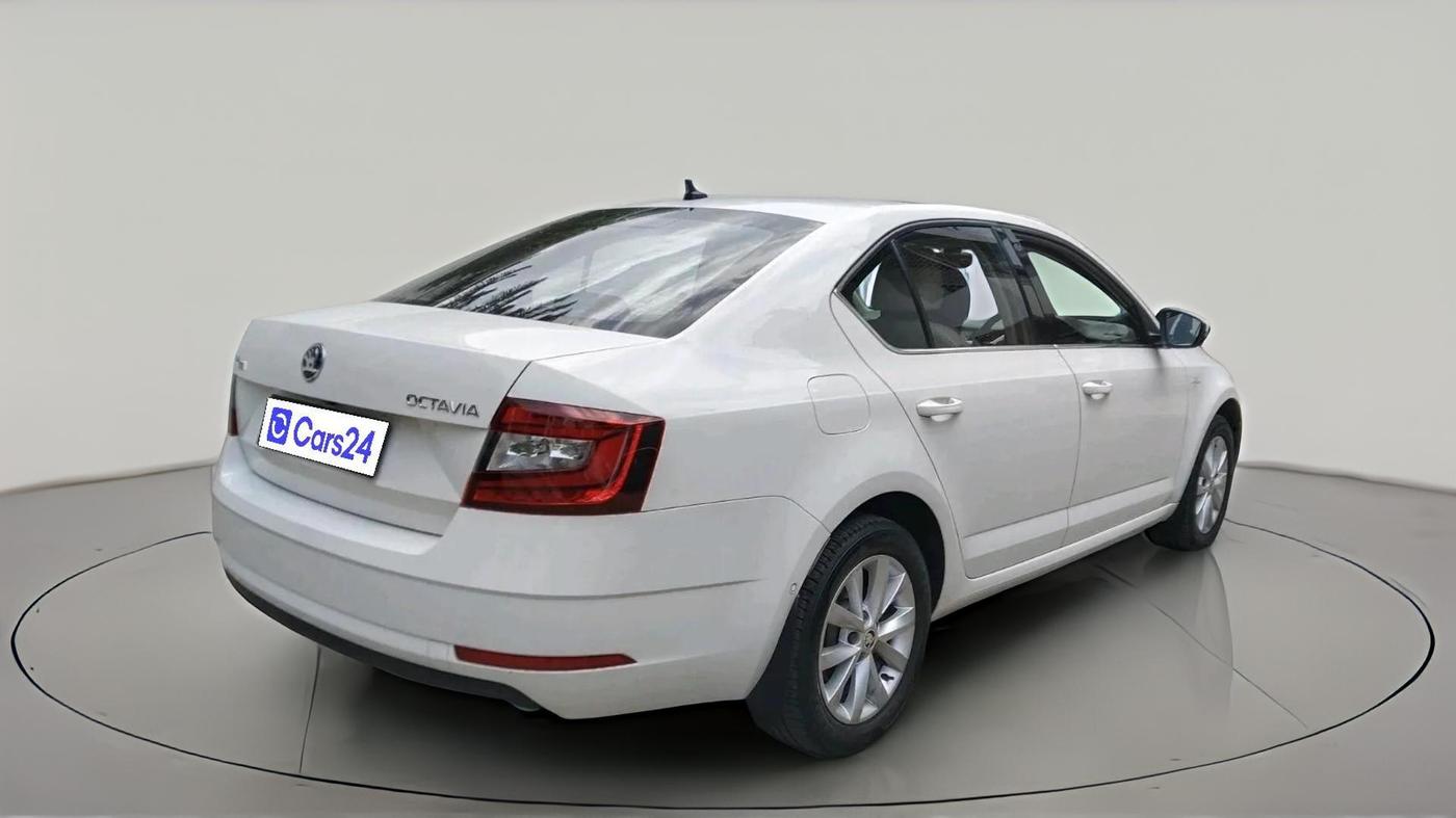 2017 Skoda Octavia L&K 1.8 TSI AT, Petrol, Automatic, 31,461 km, exterior