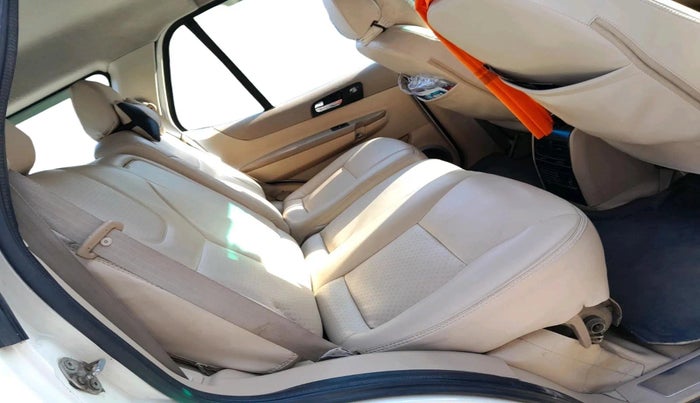 2014 Tata Safari Storme 2.2 VX 4X2, Diesel, Manual, 2,01,360 km, interior