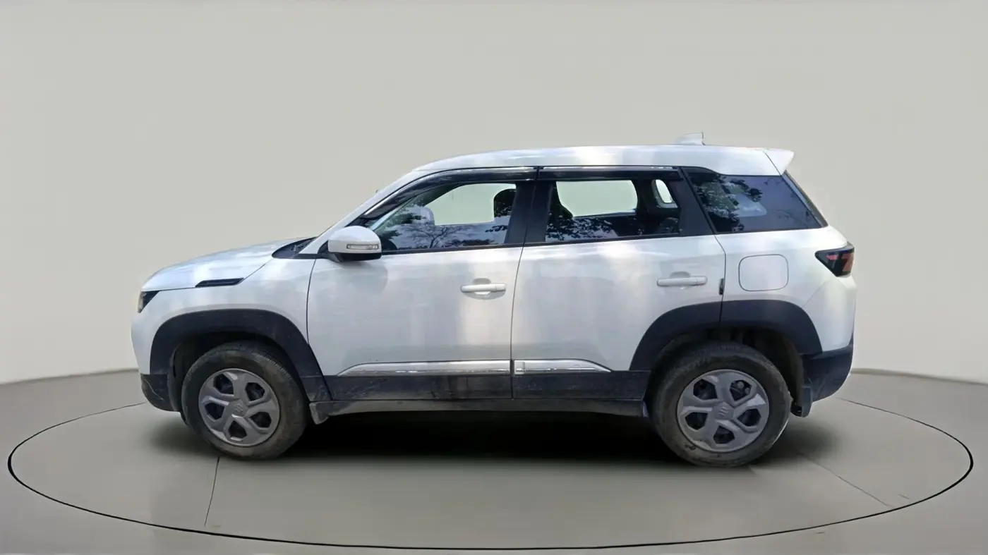 2025 Maruti BREZZA LXI S- CNG, CNG, Manual, 11,697 km, exterior