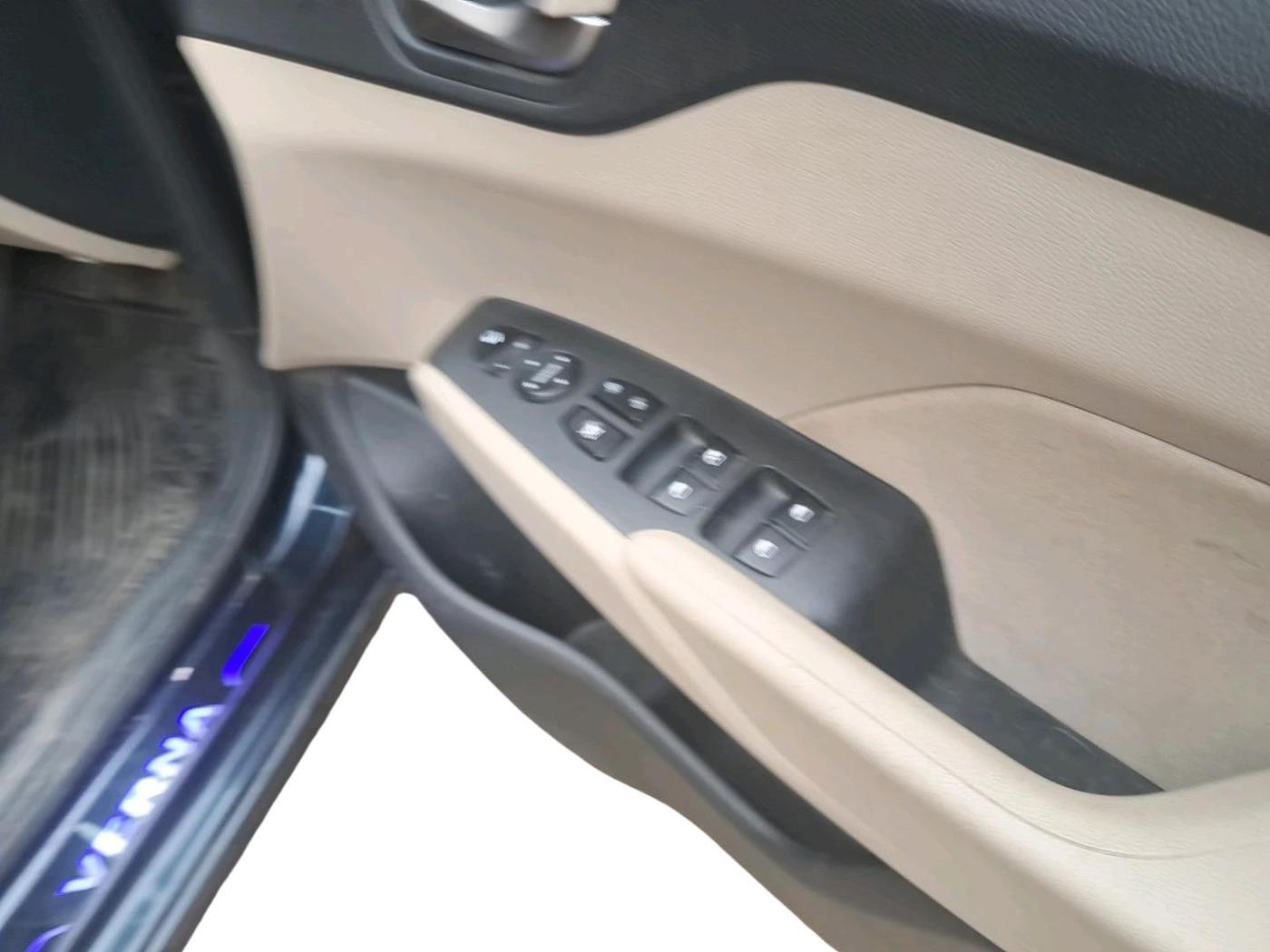 2022 Hyundai Verna SX 1.5 VTVT, Petrol, Manual, 25,635 km, interior