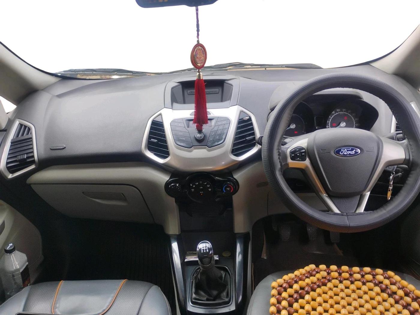 2013 Ford Ecosport TREND 1.5L DIESEL, Diesel, Manual, 1,36,500 km, interior