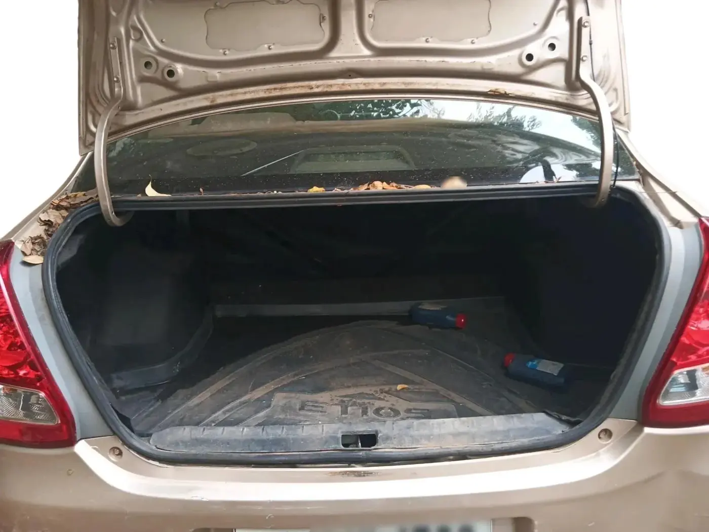 2011 Toyota Etios G, Petrol, Manual, 1,09,633 km, exterior