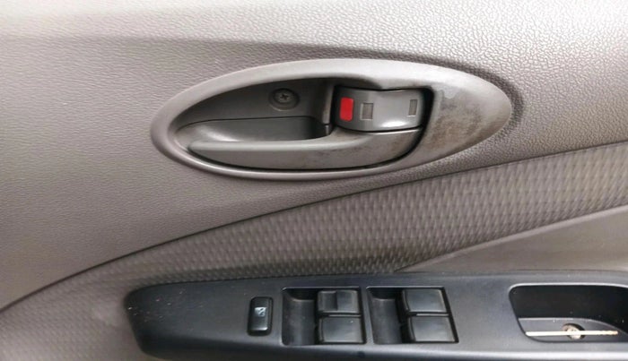 2011 Toyota Etios G, Petrol, Manual, 1,09,633 km, interior