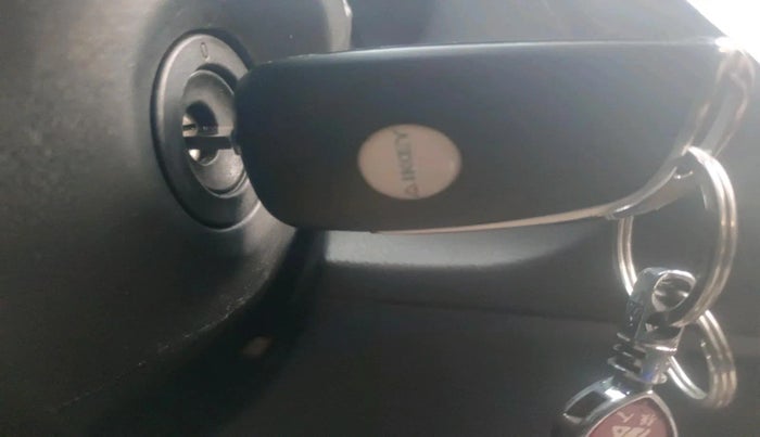 2014 Honda Amaze 1.5L I-DTEC SX, Diesel, Manual, 1,72,024 km, interior