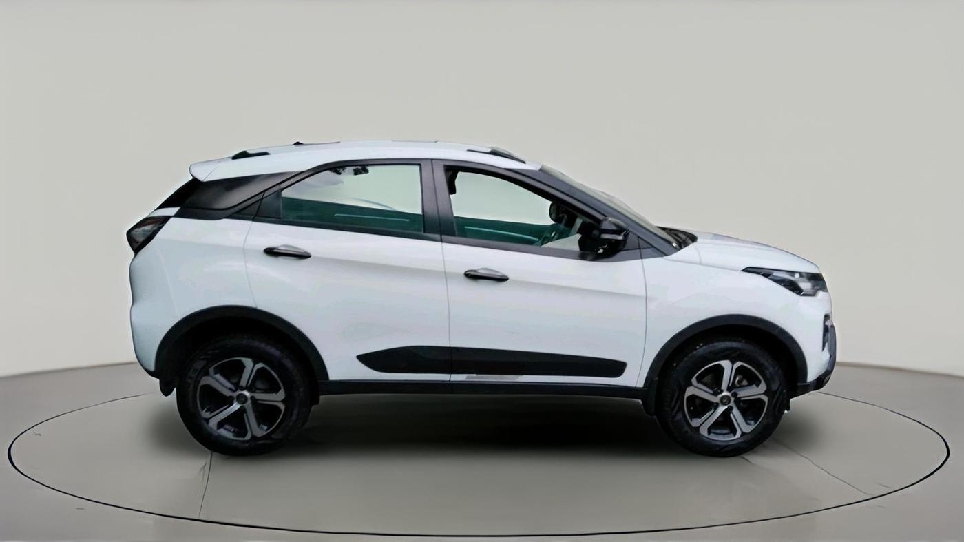 2022 Tata NEXON XE PETROL, Petrol, Manual, 34,815 km, exterior