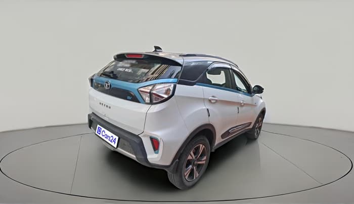 2022 Tata NEXON EV XZ PLUS LUX, Electric, Automatic, 37,544 km, exterior