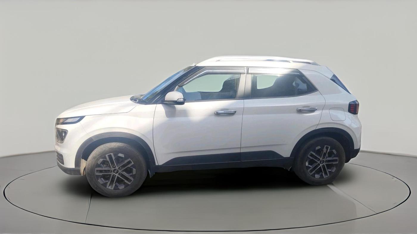2022 Hyundai VENUE SX 1.5 CRDI, Diesel, Manual, 48,353 km, exterior