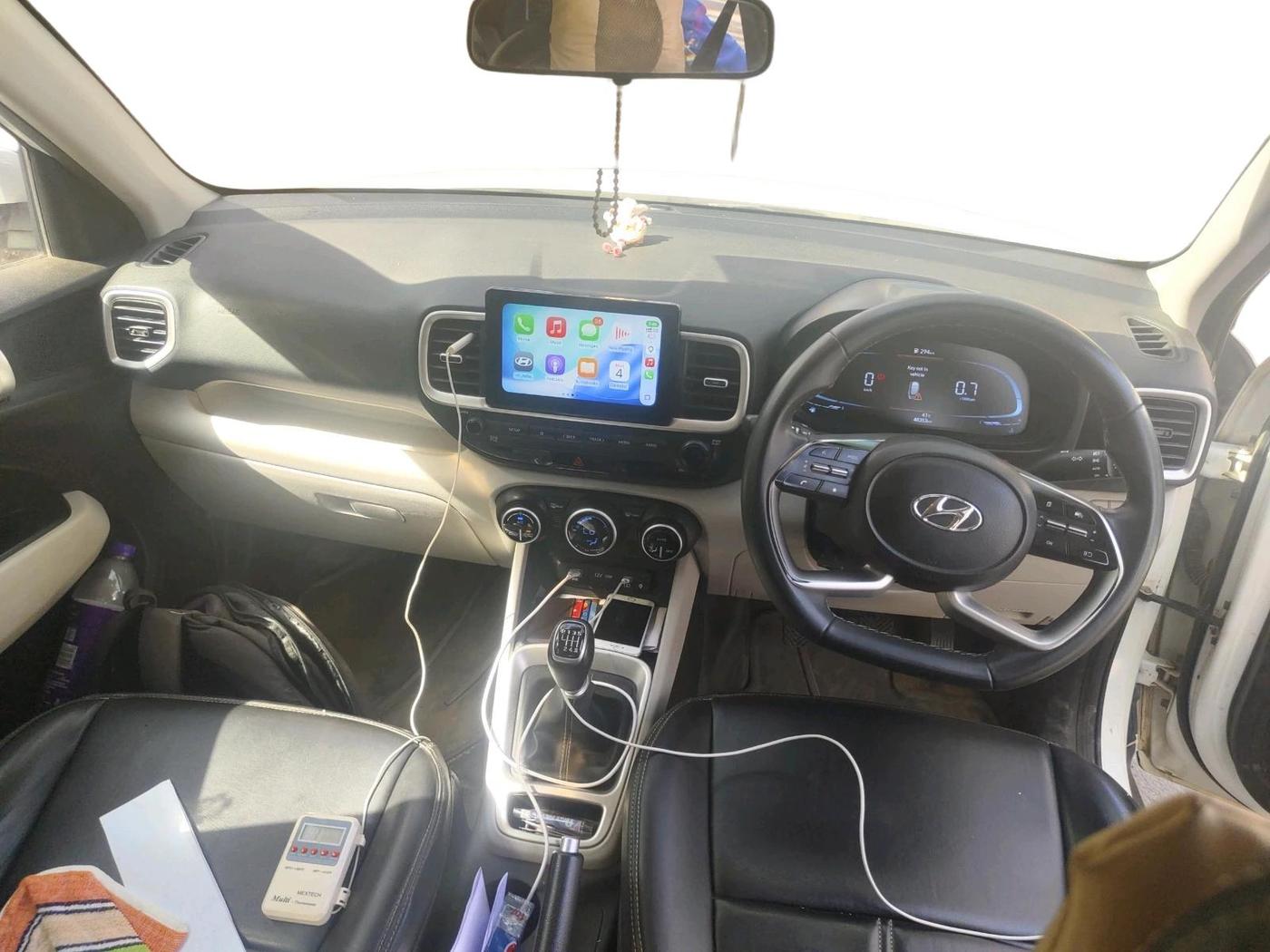 2022 Hyundai VENUE SX 1.5 CRDI, Diesel, Manual, 48,353 km, interior
