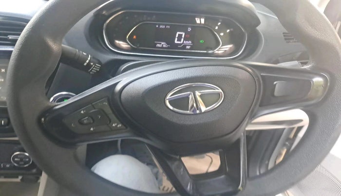2022 Tata TIGOR XZ PLUS CNG, CNG, Manual, 26,018 km, interior