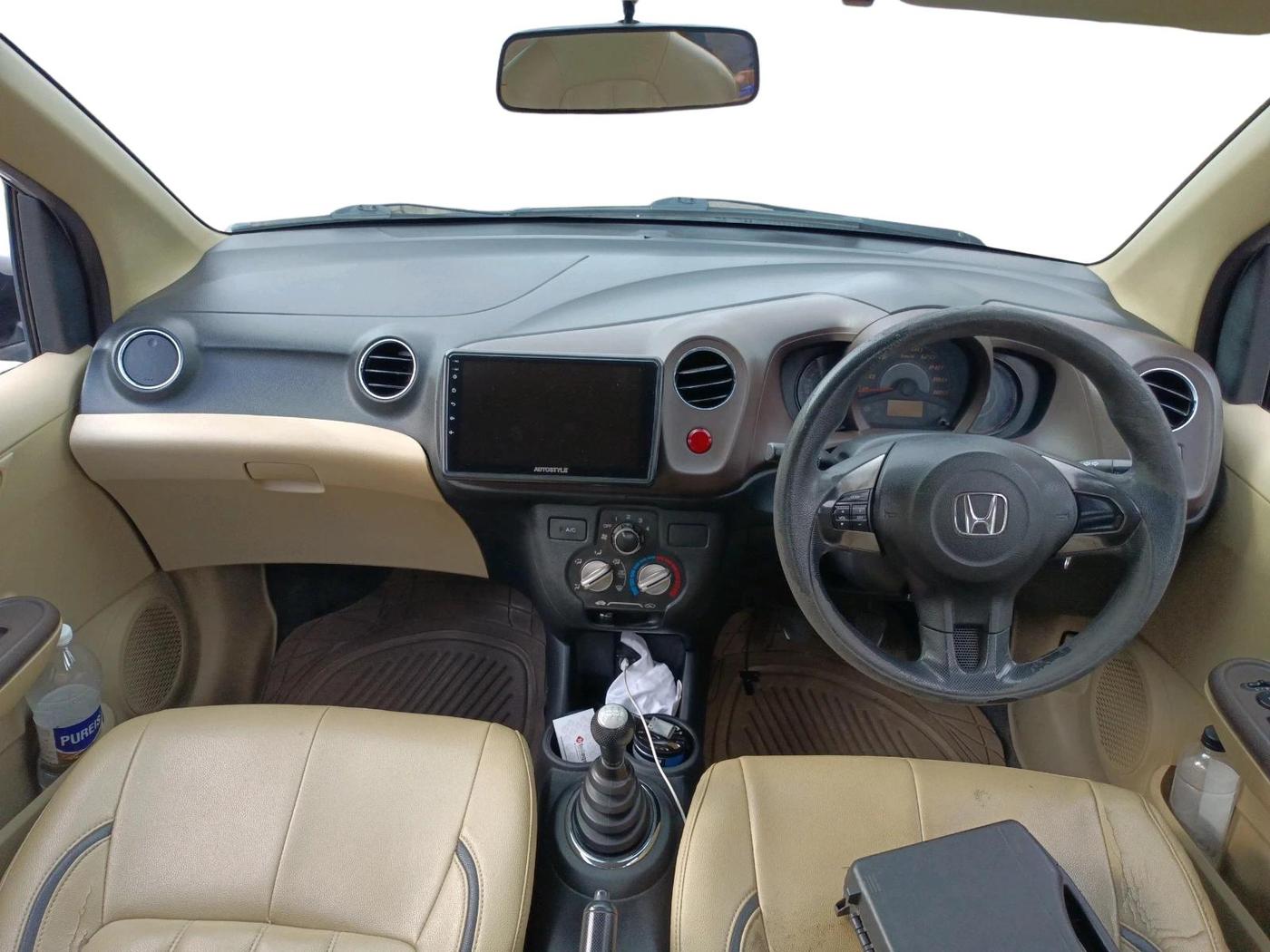 2013 Honda Amaze 1.2L I-VTEC S, Petrol, Manual, 2,10,150 km, interior