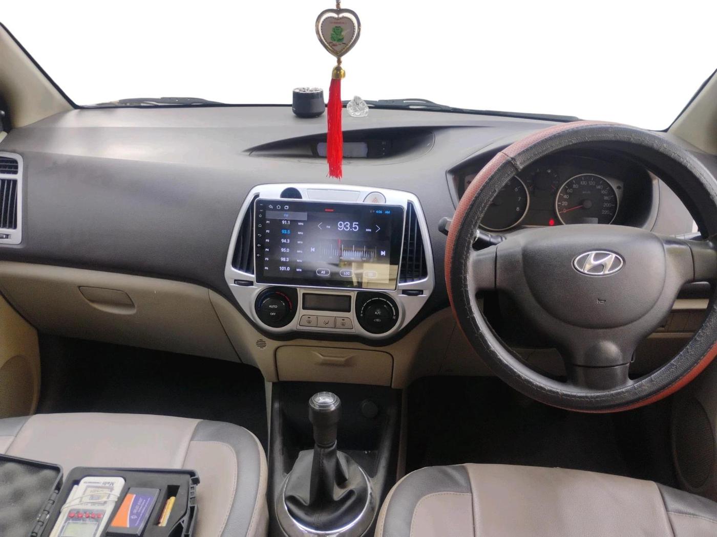 2012 Hyundai i20 MAGNA (O) 1.2, Petrol, Manual, 1,16,115 km, interior