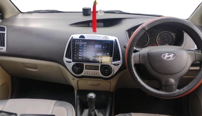 2012 Hyundai i20 MAGNA (O) 1.2, Petrol, Manual, 1,16,115 km, interior