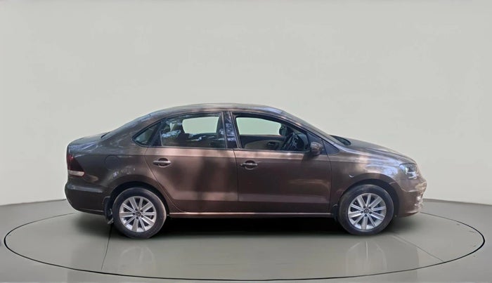 2016 Volkswagen Vento HIGHLINE 1.5 AT, Diesel, Automatic, 75,305 km, exterior