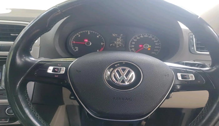 2016 Volkswagen Vento HIGHLINE 1.5 AT, Diesel, Automatic, 75,305 km, interior