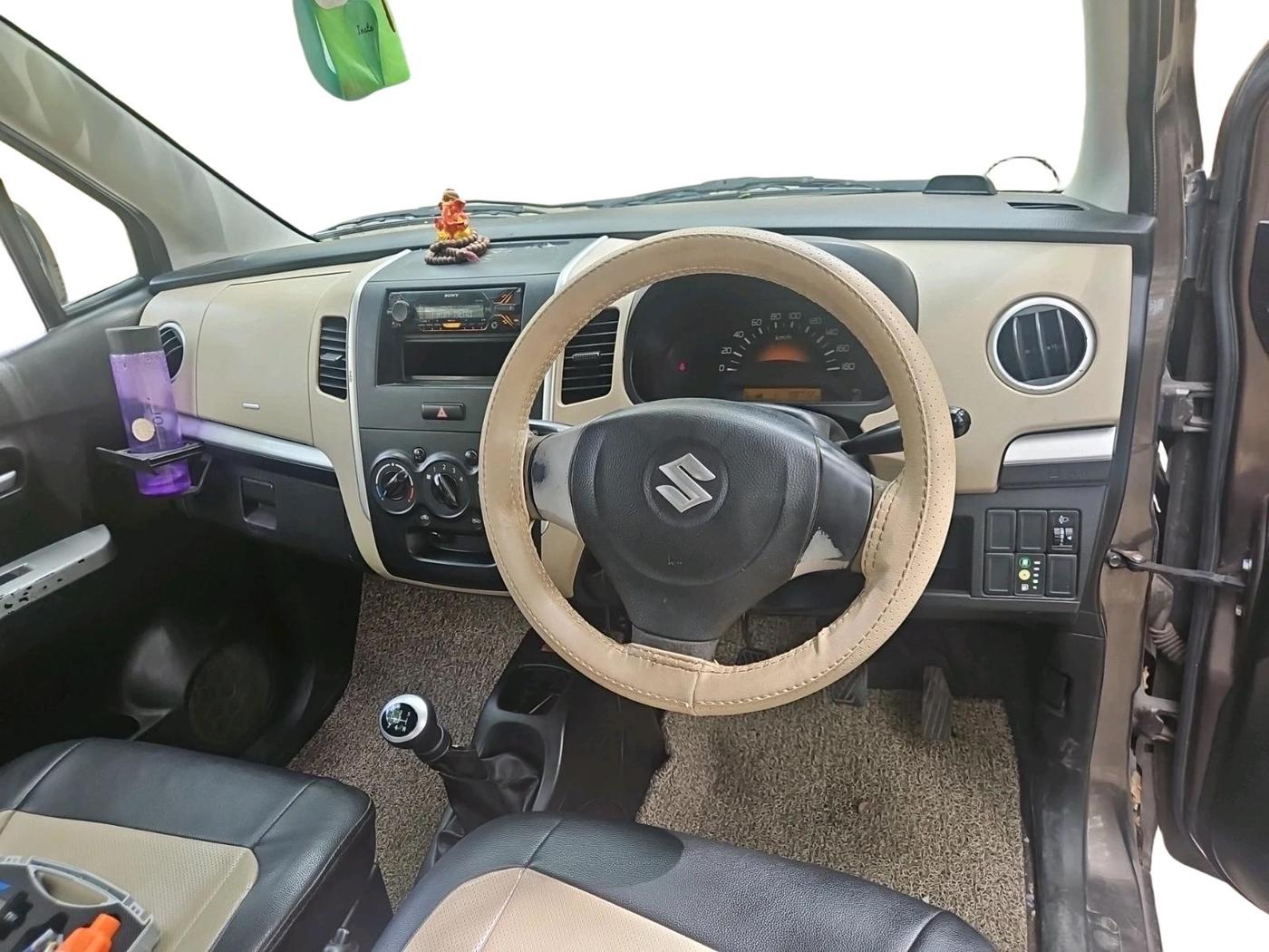 2018 Maruti Wagon R 1.0 LXI CNG, CNG, Manual, 98,732 km, interior