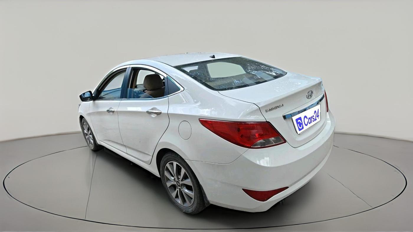 2015 Hyundai Verna FLUIDIC 4S 1.6 VTVT S, Petrol, Manual, 76,200 km, exterior