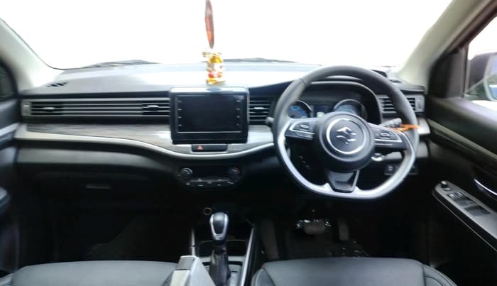 2025 Maruti XL6 ALPHA PLUS AT, Petrol, Automatic, 4,239 km, interior