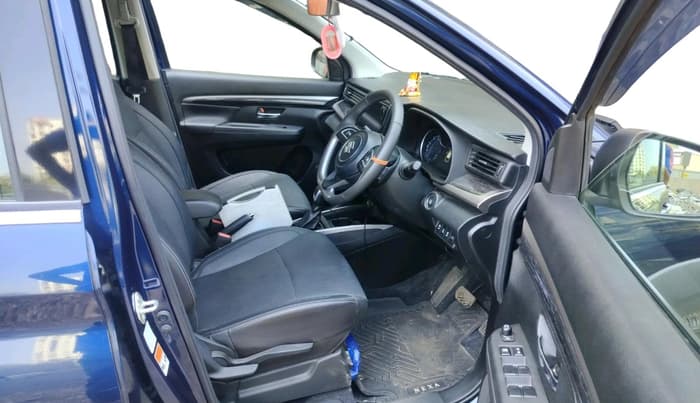 2025 Maruti XL6 ALPHA PLUS AT, Petrol, Automatic, 4,239 km, interior