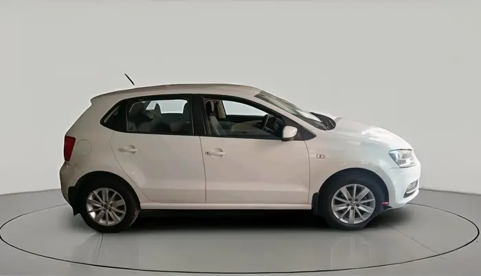 2015 Volkswagen Polo HIGHLINE1.2L, Petrol, Manual, 58,347 km, exterior
