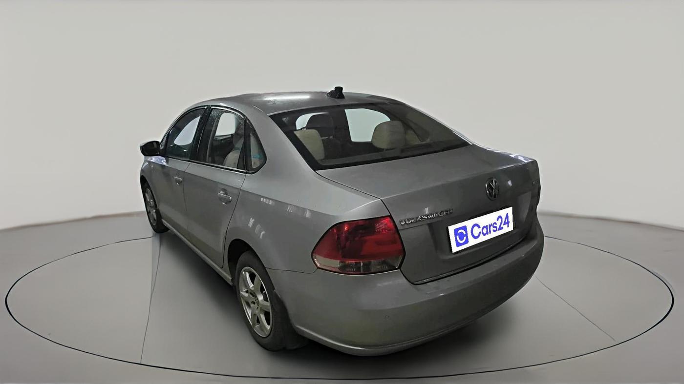 2013 Volkswagen Vento HIGHLINE 1.6 MPI, Petrol, Manual, 87,671 km, exterior