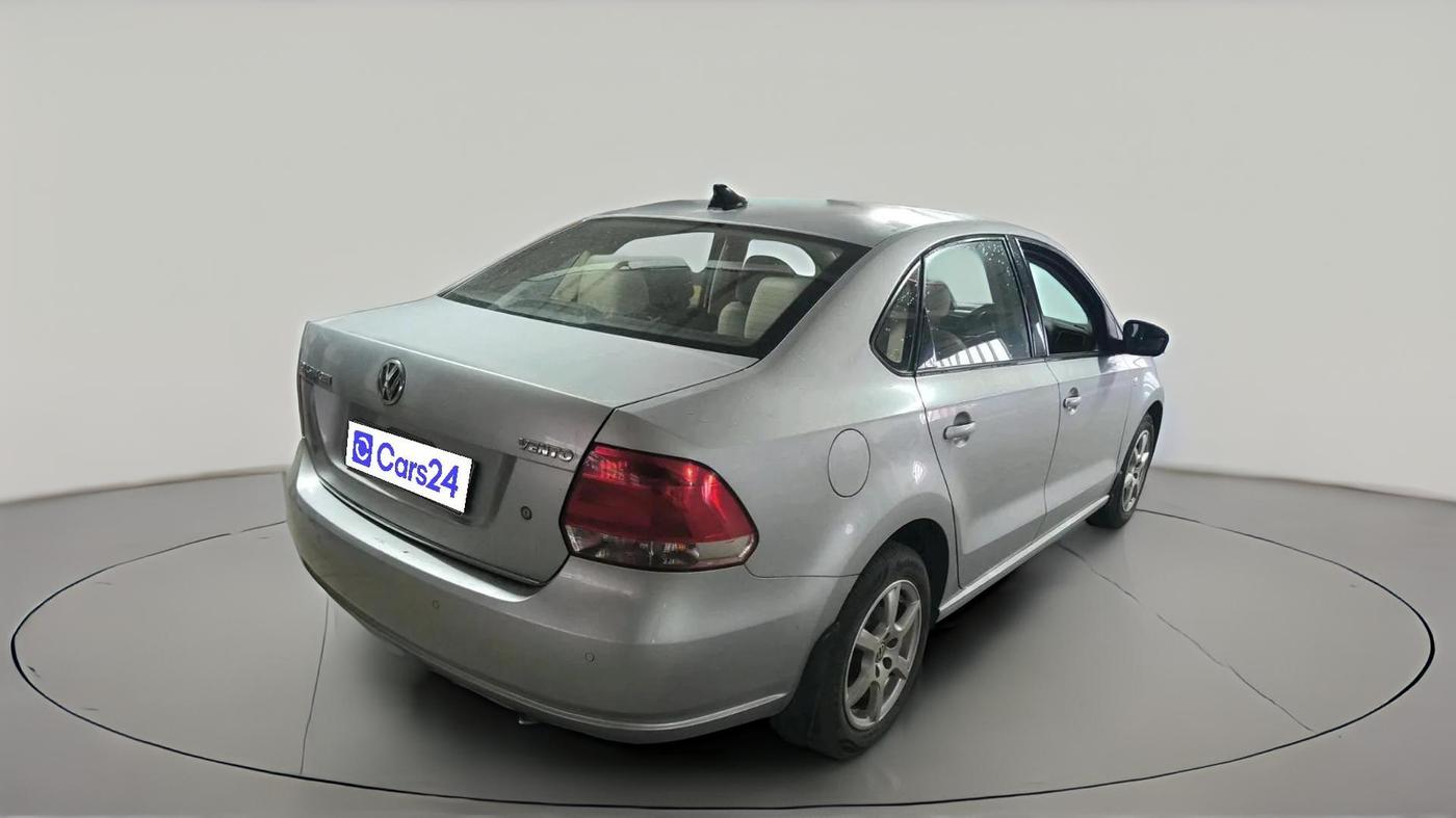 2013 Volkswagen Vento HIGHLINE 1.6 MPI, Petrol, Manual, 87,671 km, exterior