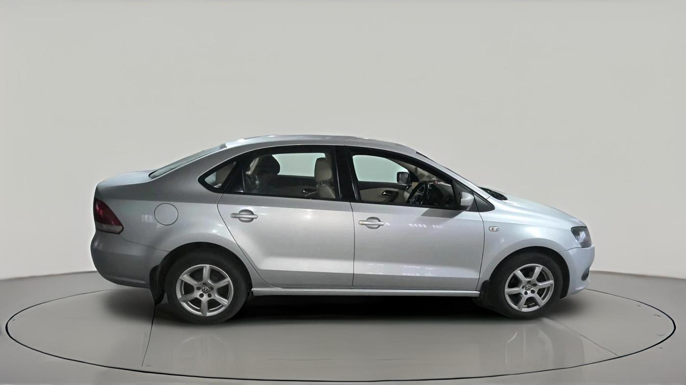 2013 Volkswagen Vento HIGHLINE 1.6 MPI, Petrol, Manual, 87,671 km, exterior