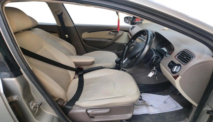2015 Skoda Rapid ELEGANCE 1.6 MPI MT, Petrol, Manual, 70,999 km, interior