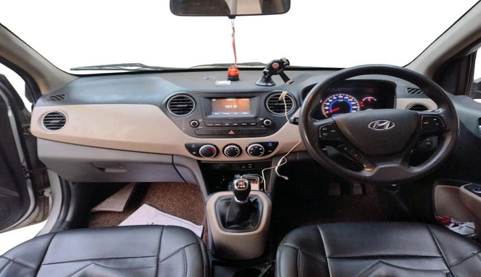 2017 Hyundai Grand i10 SPORTZ 1.2 KAPPA VTVT, Petrol, Manual, 91,849 km, interior