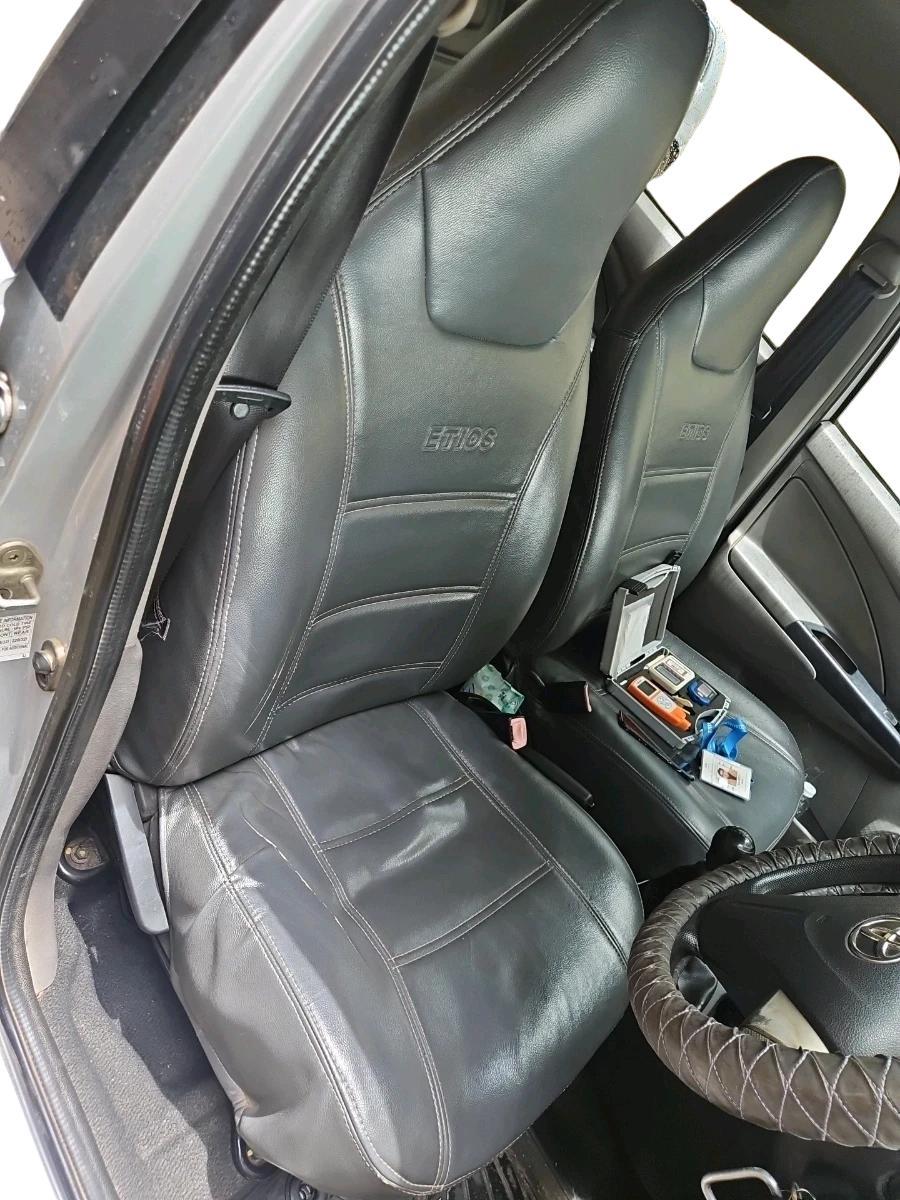 2011 Toyota Etios G, Petrol, Manual, 1,09,700 km, interior