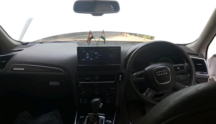 2012 Audi Q5 2.0 TDI QUATTRO, Diesel, Automatic, 1,13,179 km, interior