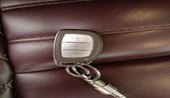 2020 Hyundai AURA SX 1.2, Petrol, Manual, 90,927 km, interior