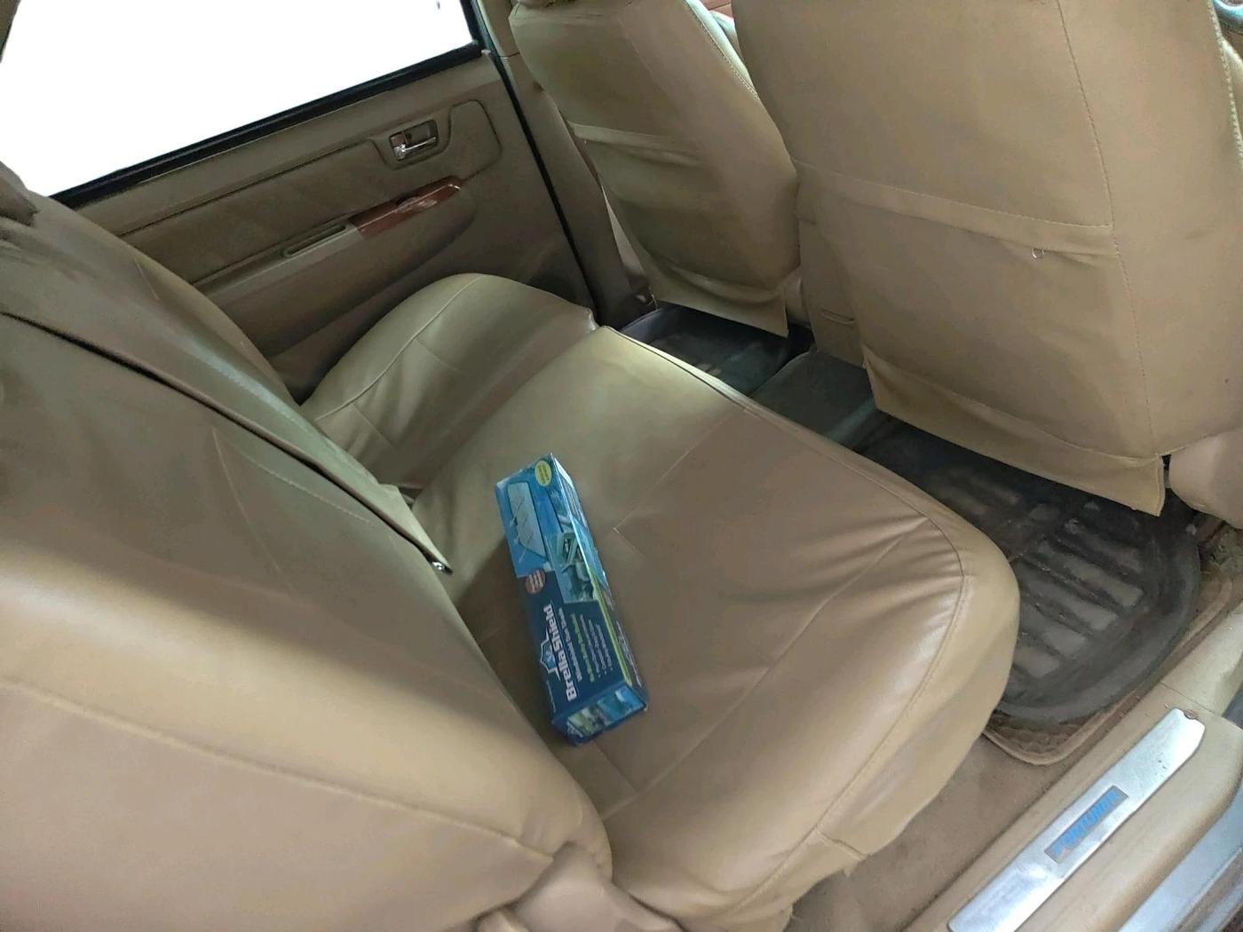 2011 Toyota Fortuner 3.0 4X4 MT, Diesel, Manual, 1,33,449 km, interior