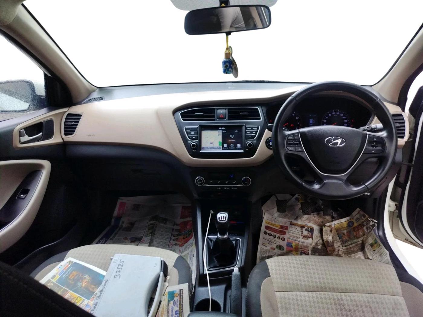 2019 Hyundai Elite i20 ASTA 1.2 (O), Petrol, Manual, 27,025 km, interior