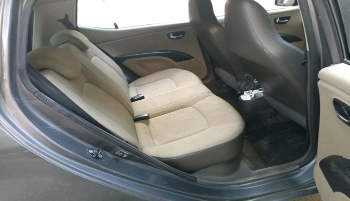 2012 Hyundai i10 SPORTZ 1.2 AT, CNG, Automatic, 66,398 km, interior