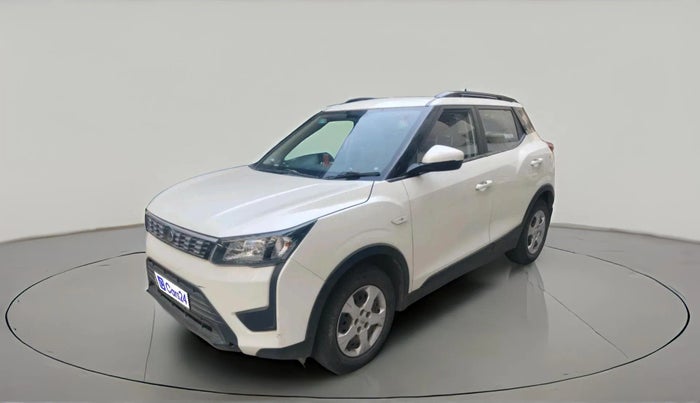 2019 Mahindra XUV300 W6 1.2 PETROL, Petrol, Manual, 62,445 km, exterior