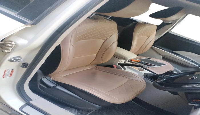 2019 Mahindra XUV300 W6 1.2 PETROL, Petrol, Manual, 62,445 km, interior