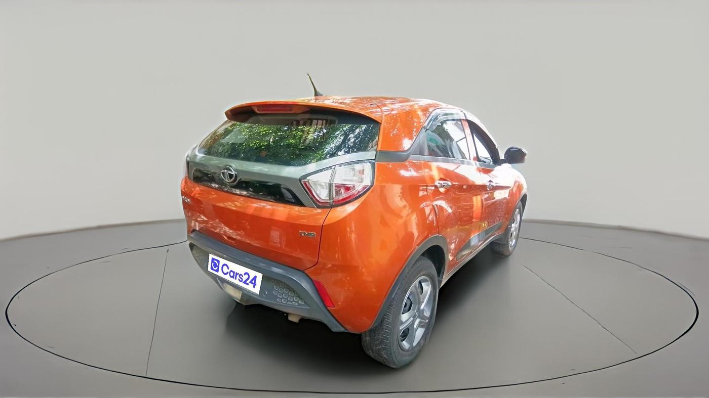2018 Tata NEXON XMA DIESEL, Diesel, Automatic, 92,823 km, exterior