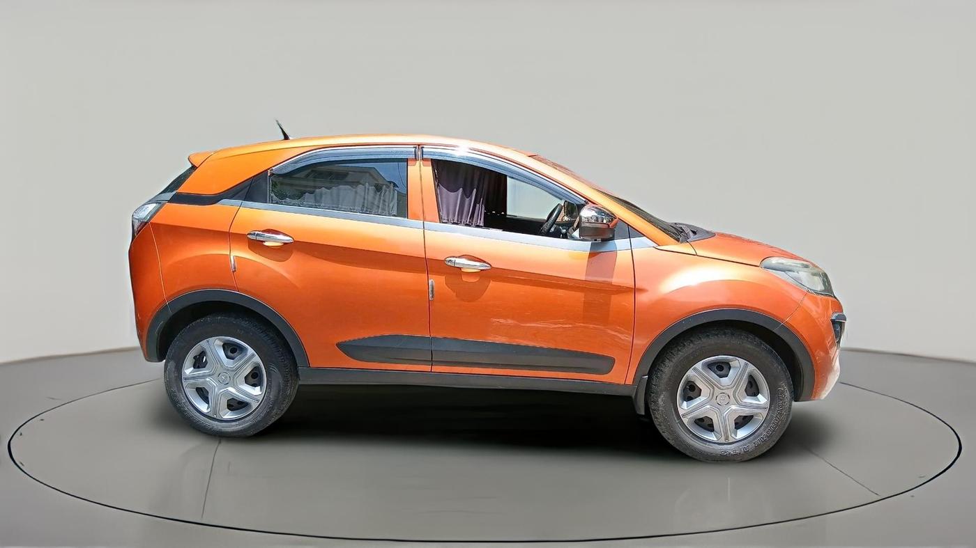 2018 Tata NEXON XMA DIESEL, Diesel, Automatic, 92,823 km, exterior