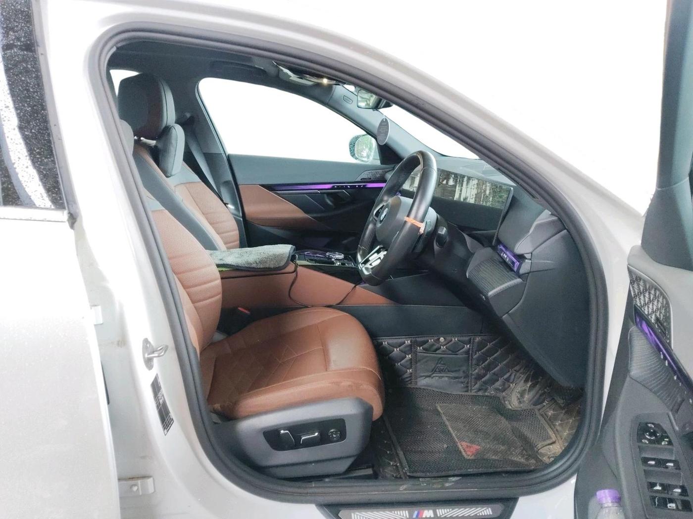 2025 BMW 5 Series 530Li M Sport, Petrol, Automatic, 8,203 km, interior