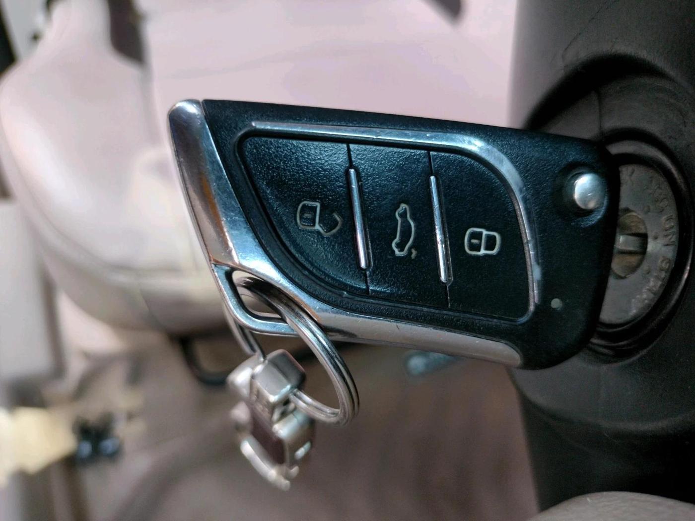 2015 Maruti Swift Dzire VDI, Diesel, Manual, 1,40,306 km, interior
